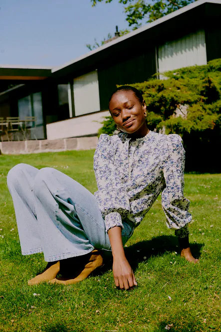 Hovedbilde B.YOUNG - Jesse AOP Blouse Spring Big Flowers ...